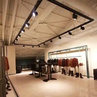 City Lights Hub | المورد الرائد للإضاءة في مصر - إضاءة CLH: ثورة التصميم الذكي والمستدام لمساحات عصرية تاريخ الإضاءة: الدليل الشامل لمراحل تطور الضوء وتأثيره على الحضارة