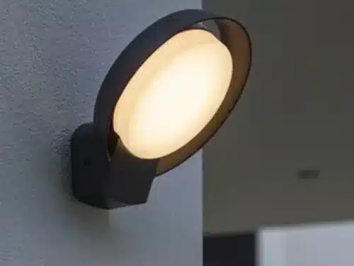 ابليك اب داون جداري خارجي